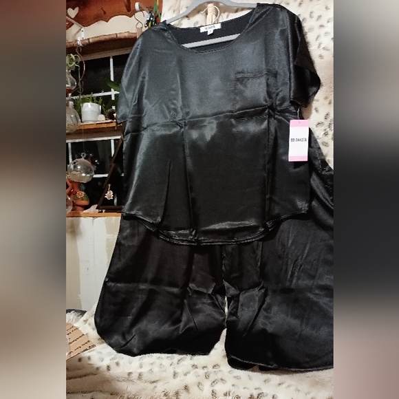 Satin two-piece lounge set - Picture 1 of 12